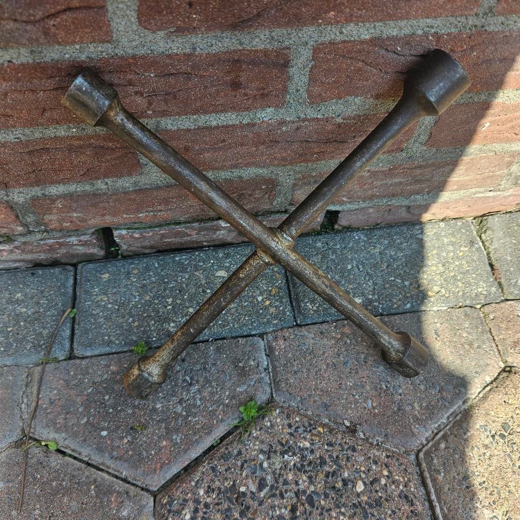 Kruissleutel 22- 19- 17- 13/16   voor autobanden - Gebruikt, Ophalen, Gebruikt