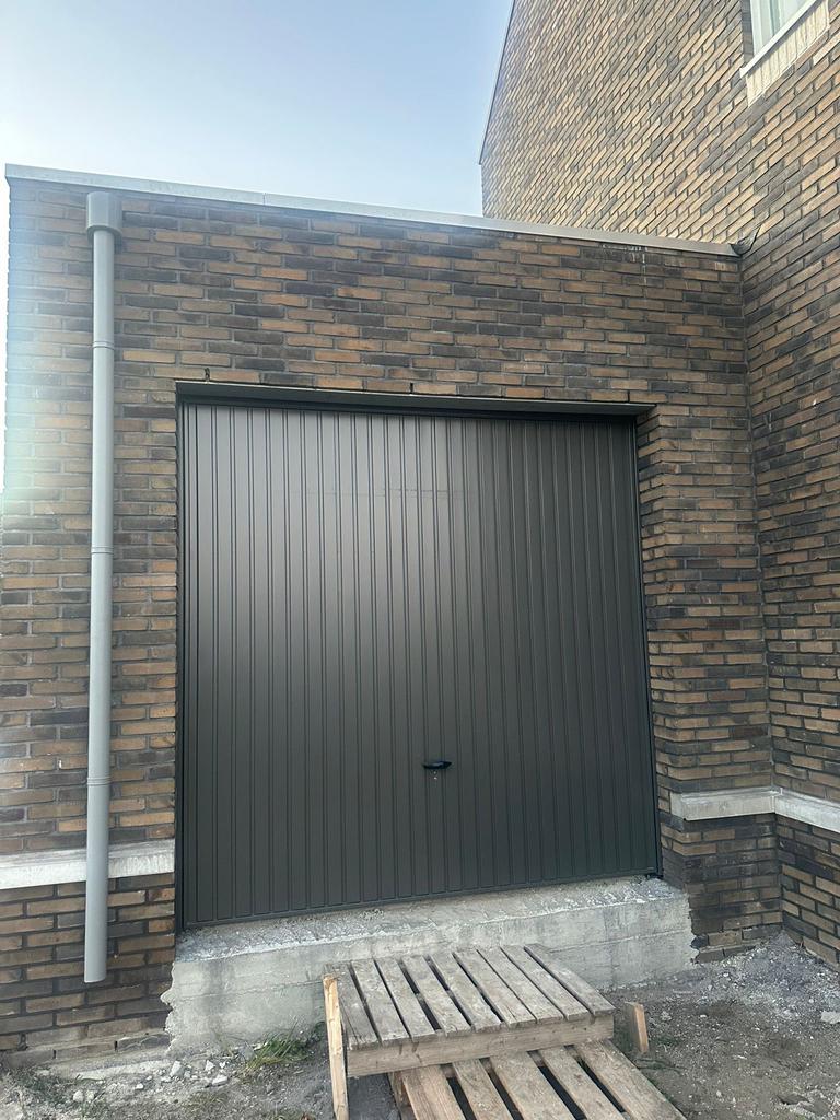 Garage kanteldeur antraciet/wit ZSM OPHALEN, Doe-het-zelf en Verbouw, Deuren en Horren, Ophalen, Metaal, 120 cm of meer, 215 cm of meer