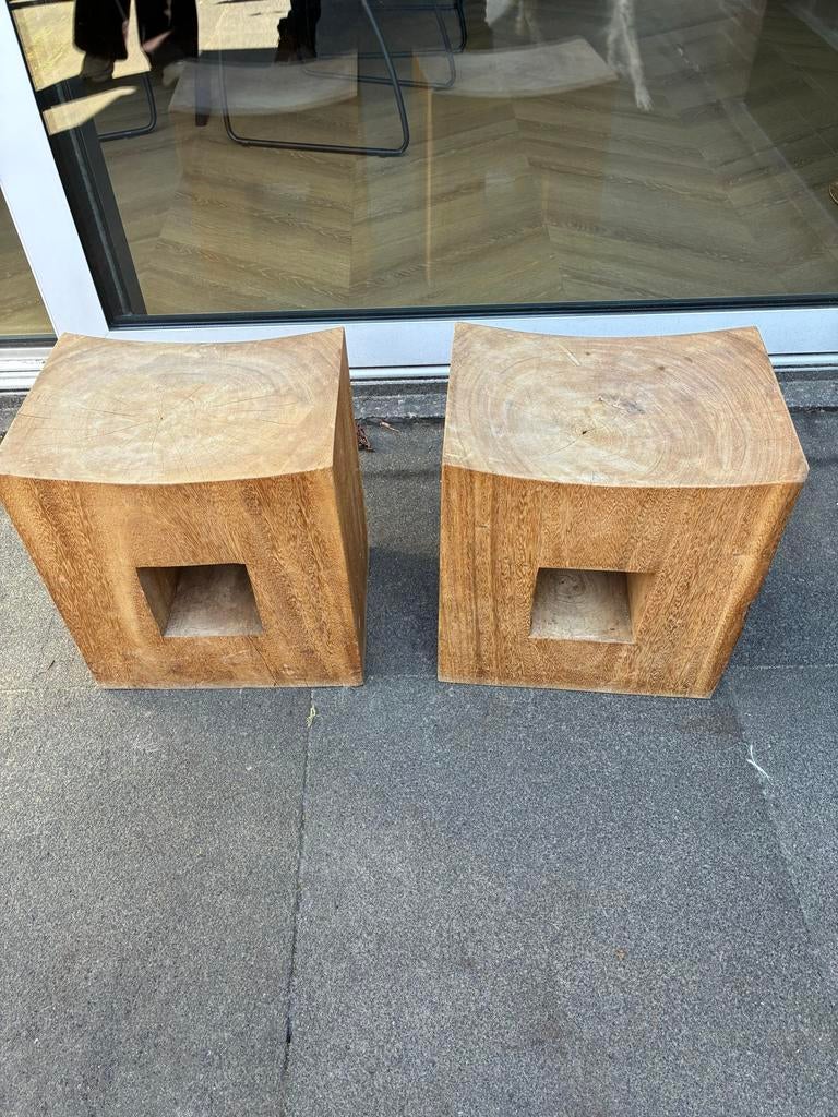 Set van 2 massief houten bijzettafels/krukjes, Ophalen, Gebruikt, Hout