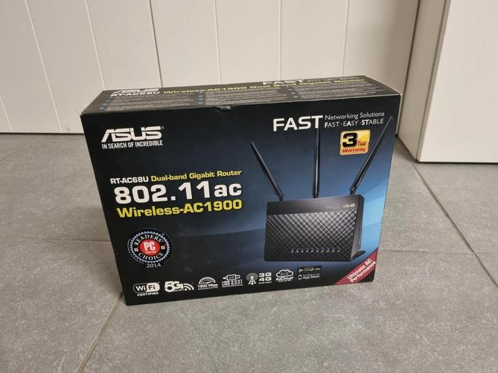 ASUS RT-AC68U Dual-band Gigabit Router, Computers en Software, Routers en Modems, Zo goed als nieuw, Ophalen of Verzenden