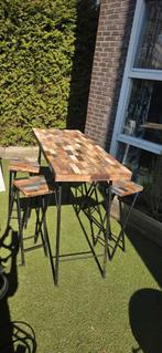 Wooden bar table and chairs set, Ophalen, Zo goed als nieuw