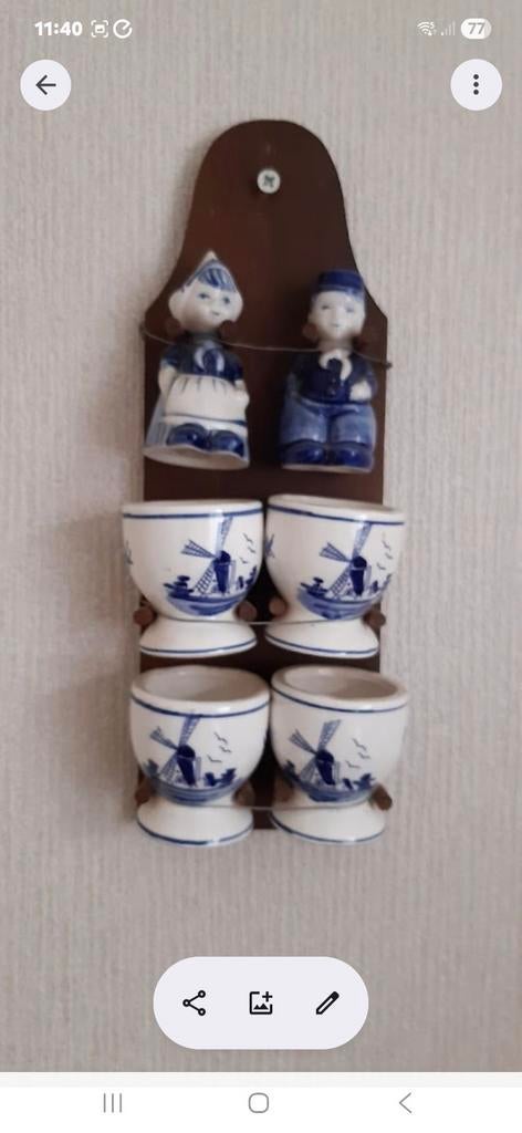 Eierdopjes met zout en peper stelletje, Ophalen