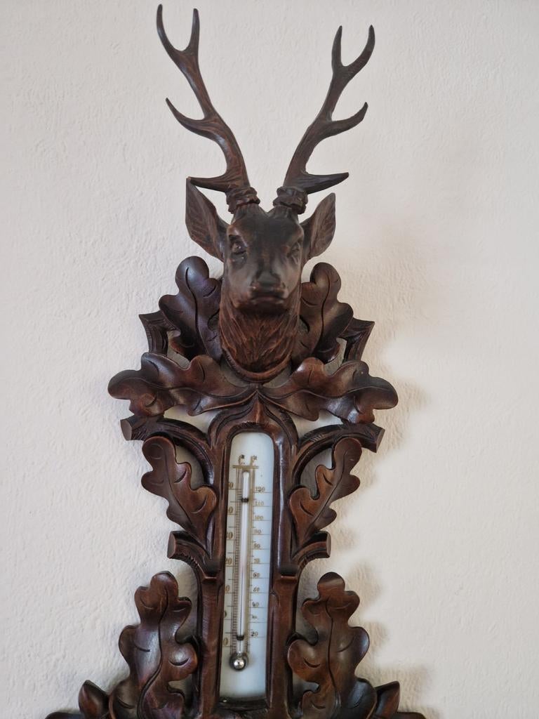 Antieke Barometer/Thermometer met Hertenkop - Houtsnijwerk, Audio, Tv en Foto, Weerstations en Barometers, Ophalen of Verzenden