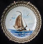 Apart Gouda Plateel bord met Botter V 17 (Sloten Friesland), Ophalen of Verzenden