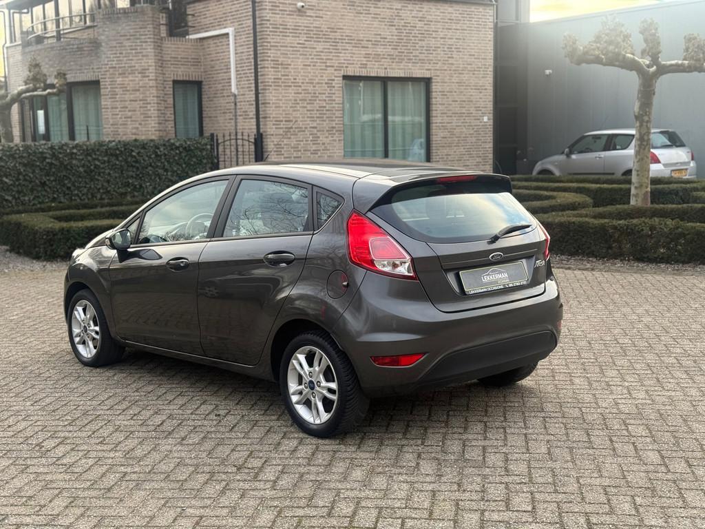 Ford Fiesta 1.25 82PK I NWE RIEM I AIRCO I NWE APK I ZEER MO, Voorwielaandrijving, Gebruikt, 1242 cc, 4 cilinders