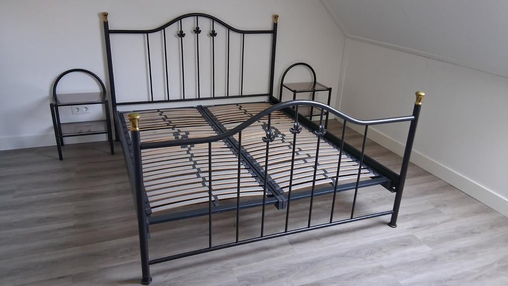 Brocante ledikant / bed 160 x 200 cm € 195, Ophalen, Gebruikt, Tweepersoons, 200 cm