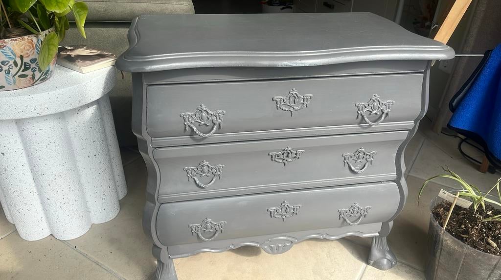 Klein grijs kastje met laden, Huis en Inrichting, Vintage, 3 of 4 laden, Minder dan 100 cm, 50 tot 75 cm