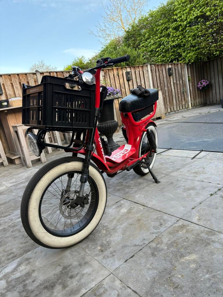 Knal rode retro Fat Bike, Fietsen en Brommers, Brommers | Tomos, Zo goed als nieuw, Overige modellen, Ophalen