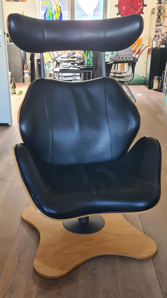 Design fauteuil Varér Tok uit 2005 met voetenbank, Ophalen, Japans-Scandinavisch design., Zo goed als nieuw, 50 tot 75 cm