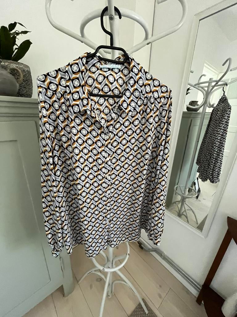 Leuke motief blouse mt L, Ophalen of Verzenden, Zo goed als nieuw, Maat 42/44 (L), Overige kleuren