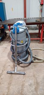 Nilfisk GB 726 Industriestofzuiger, Ophalen