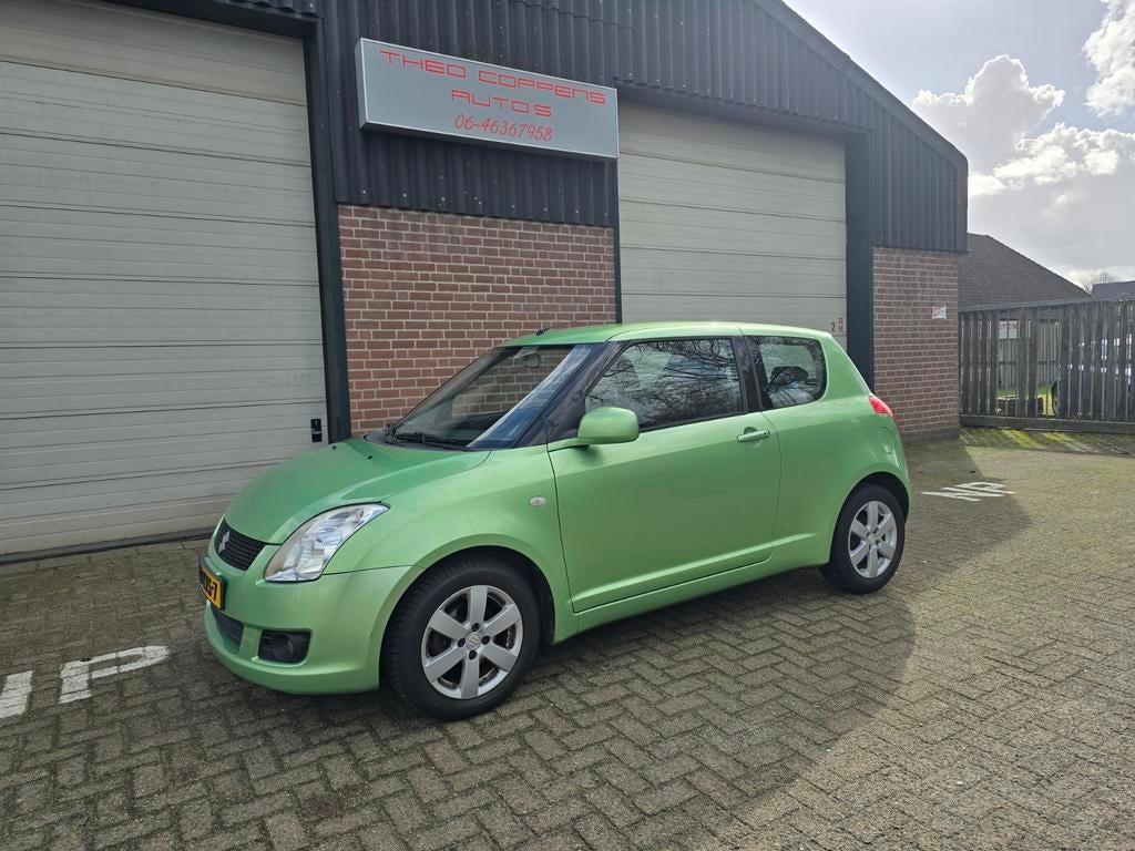 Suzuki Swift 1.5 3D 2010 Groen. Nieuwe APK!, Auto's, Voorwielaandrijving, 40 €/maand, 4 cilinders, Swift