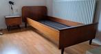 Vintage bed 190x80 cm met nachtkastje en spiraalbodem, Antiek en Kunst, Ophalen