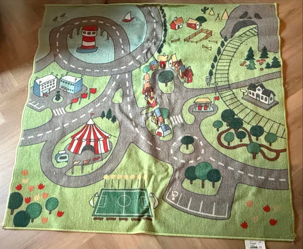 Leuk speelkleed met straten en stad, 100 tot 150 cm, Ophalen of Verzenden, Zo goed als nieuw, Rechthoekig