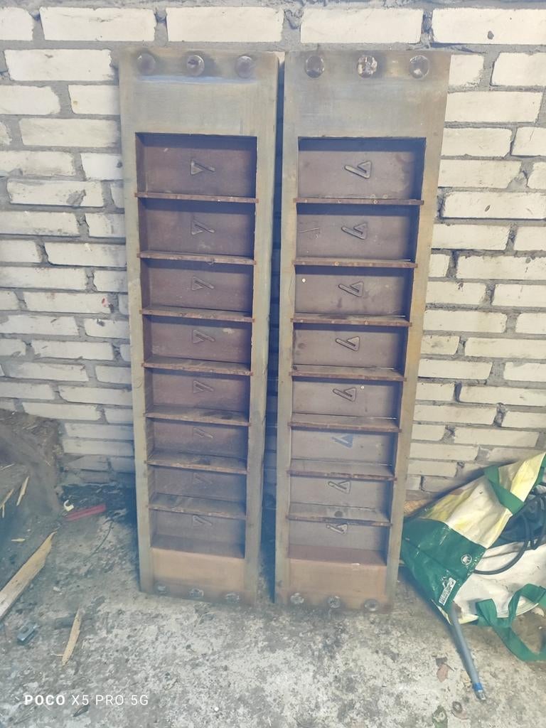 2 mooie oude steen mallen, Ophalen of Verzenden, 25 tot 50 cm, 50 tot 100 cm, Minder dan 100 cm