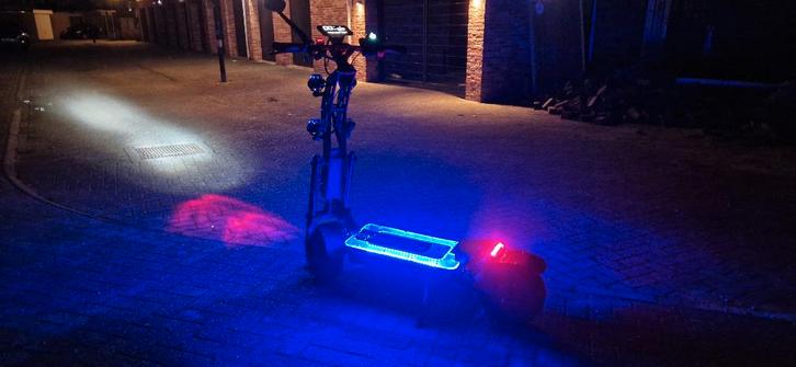 E-STEP MONSTER | 72V 45Ah Panasonic | 110 km/u | 13 inch, Fietsen en Brommers, Steps, Zo goed als nieuw, Elektrische step (E-scooter)