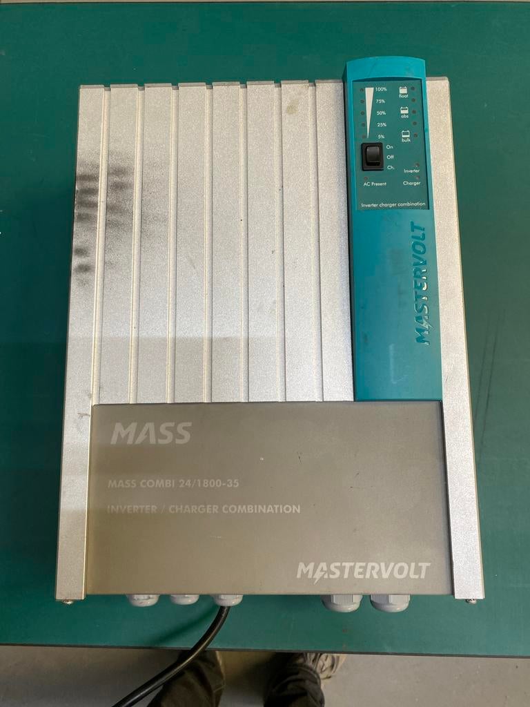Mastervolt Mass Combi 24/1800-35 230V Omvormer/Lader, Mastervolt, Gebruikt, Info@mastervolt.nl, Ophalen of Verzenden