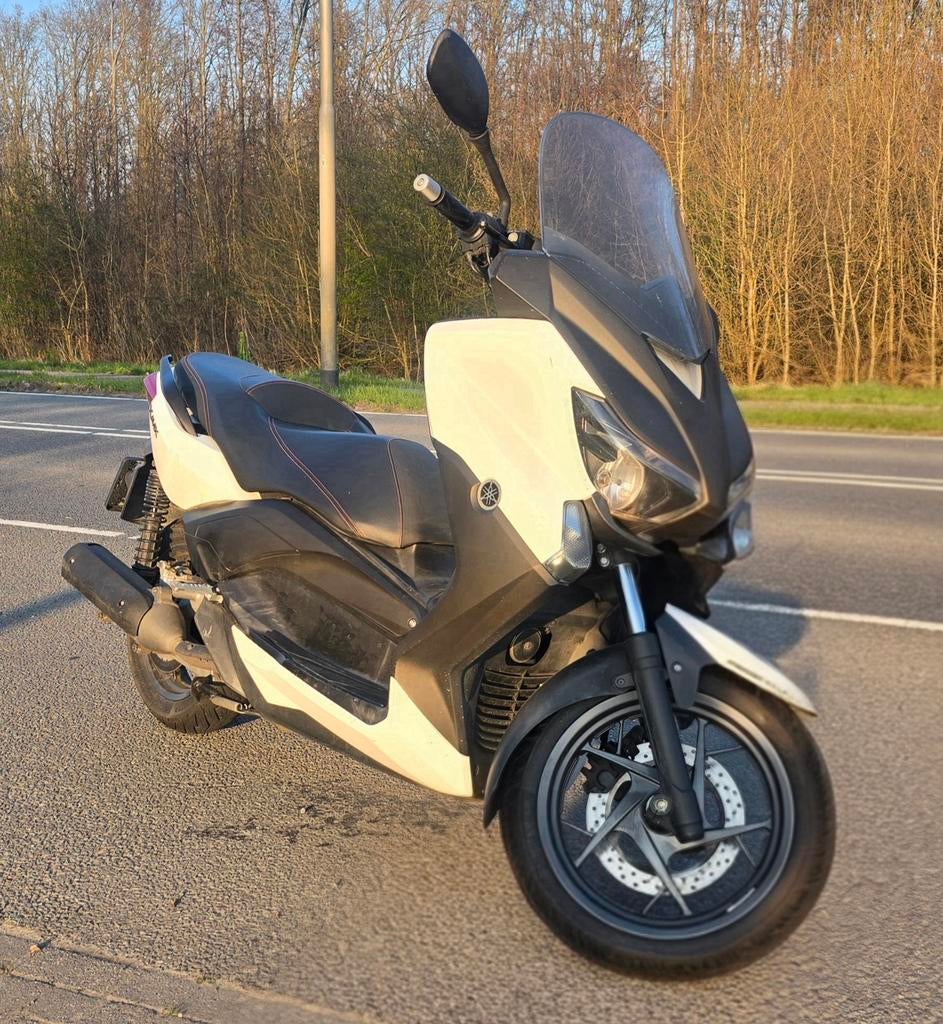 Yamaha Xmax 250   27.000 km, Scooter, Particulier, 1 cilinder