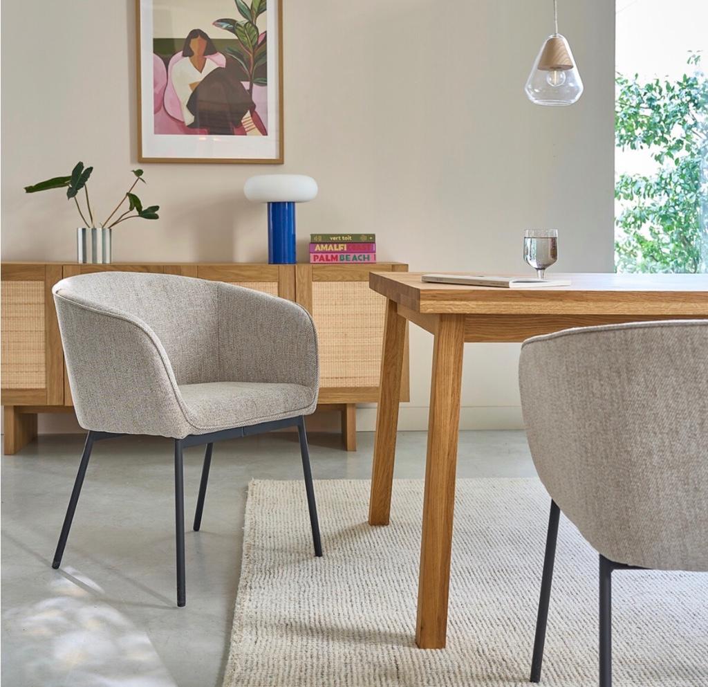 La redoute beige eetkamerstoelen, Huis en Inrichting, Stoelen, Ophalen, Overige kleuren, Zo goed als nieuw, Stof