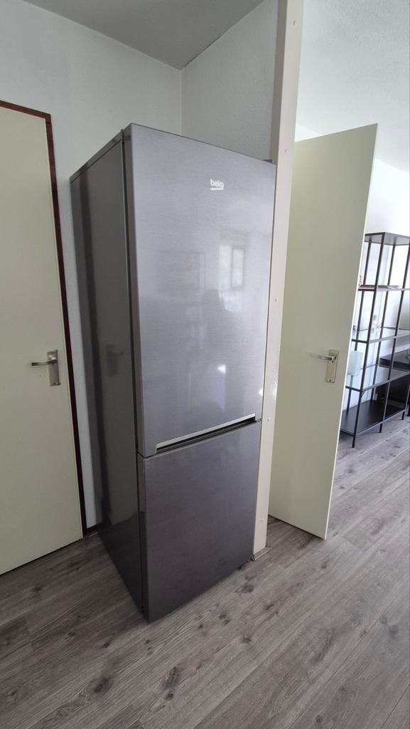 Beko koel-vriescombinatie, 200 liter of meer, Ophalen, Met aparte vriezer, 160 cm of meer