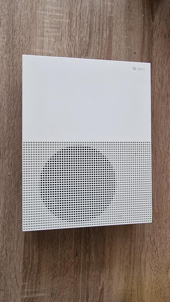 Te koop Xbox one S, Spelcomputers en Games, Xbox One S, Ophalen of Verzenden, Zo goed als nieuw, Zonder controller