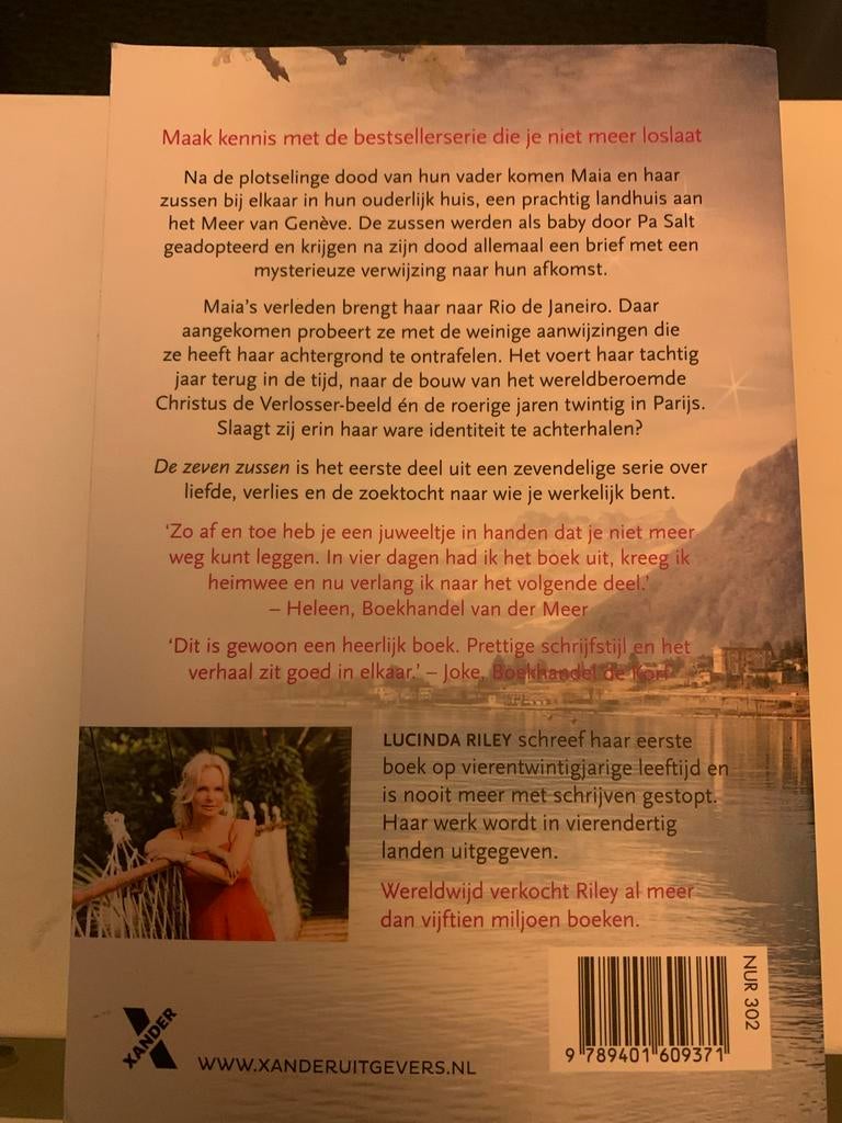 De Zeven Zussen - Lucinda Riley, Ophalen of Verzenden, Gelezen, Nederland