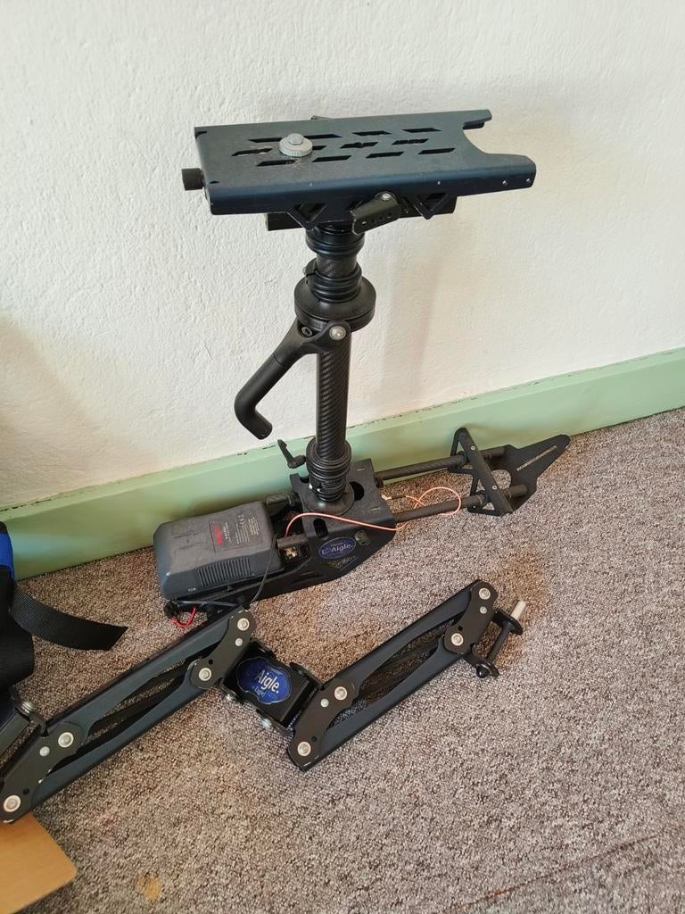 L'Aigle Odyssee steadicam + vest, arm en accessoires, Audio, Tv en Foto, Professionele Audio-, Tv- en Video-apparatuur, Ophalen