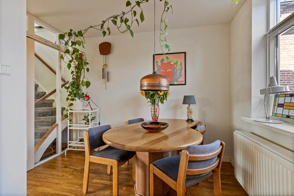 4 Deense stoelen+ massief eiken tafel + lamp, Overige kleuren, Vintage modern, Ophalen of Verzenden, Vier