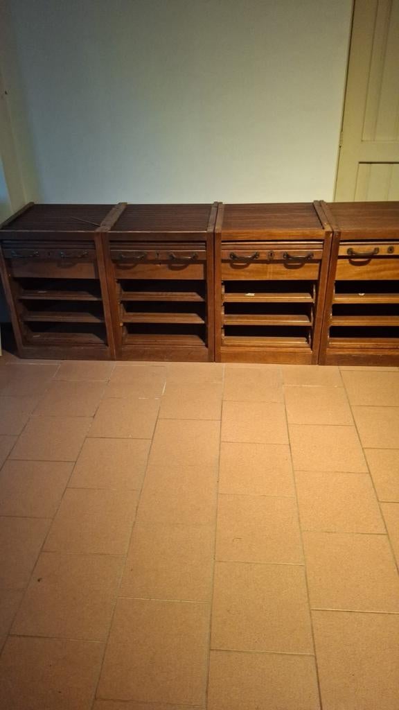 4 ROLLUIKKASTEN opknapper, Ophalen, Gebruikt