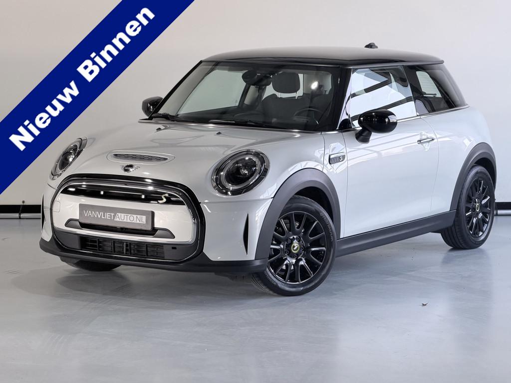 MINI Mini Electric Cooper S 33 kWh SOH 100 % Navigatie, Met garantie (alle), 4 stoelen, Leder en Stof, 184 pk