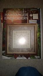 Boek - 408 - Hardanger Emrbroidery, Boeken, Ophalen of Verzenden, Zo goed als nieuw