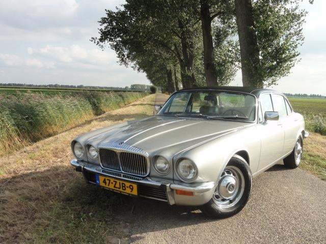 Daimler Double-Six ., Achterwielaandrijving, 254 pk, Leder, 5343 cc