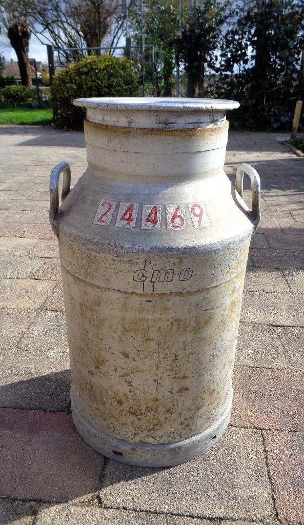 CMC aluminium melkbus uit het jaar 1969, Antiek en Kunst, Curiosa en Brocante, Ophalen