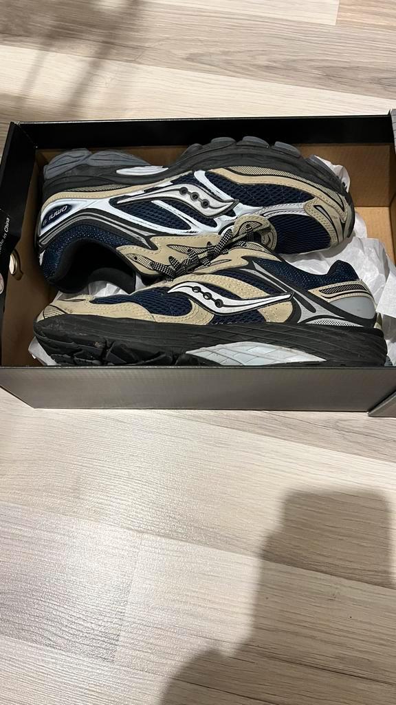 Saucony Pro Grid 9 Sneakers - Nieuwstaat!, Kleding | Heren, Schoenen, Zo goed als nieuw, Sneakers of Gympen, Overige kleuren, Ophalen of Verzenden