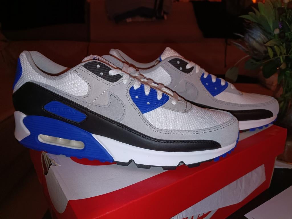 Nike Air Max 90 " Hyper Royal " Nieuw & Orgineel Maat 46, Ophalen of Verzenden, Nieuw, Wit