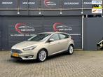 Ford Focus 1.0 Titanium Edition CLIMATE|CRUISE|V-A PDC|NAVI|, Auto's, Gebruikt, Euro 6, Origineel Nederlands, Grijs