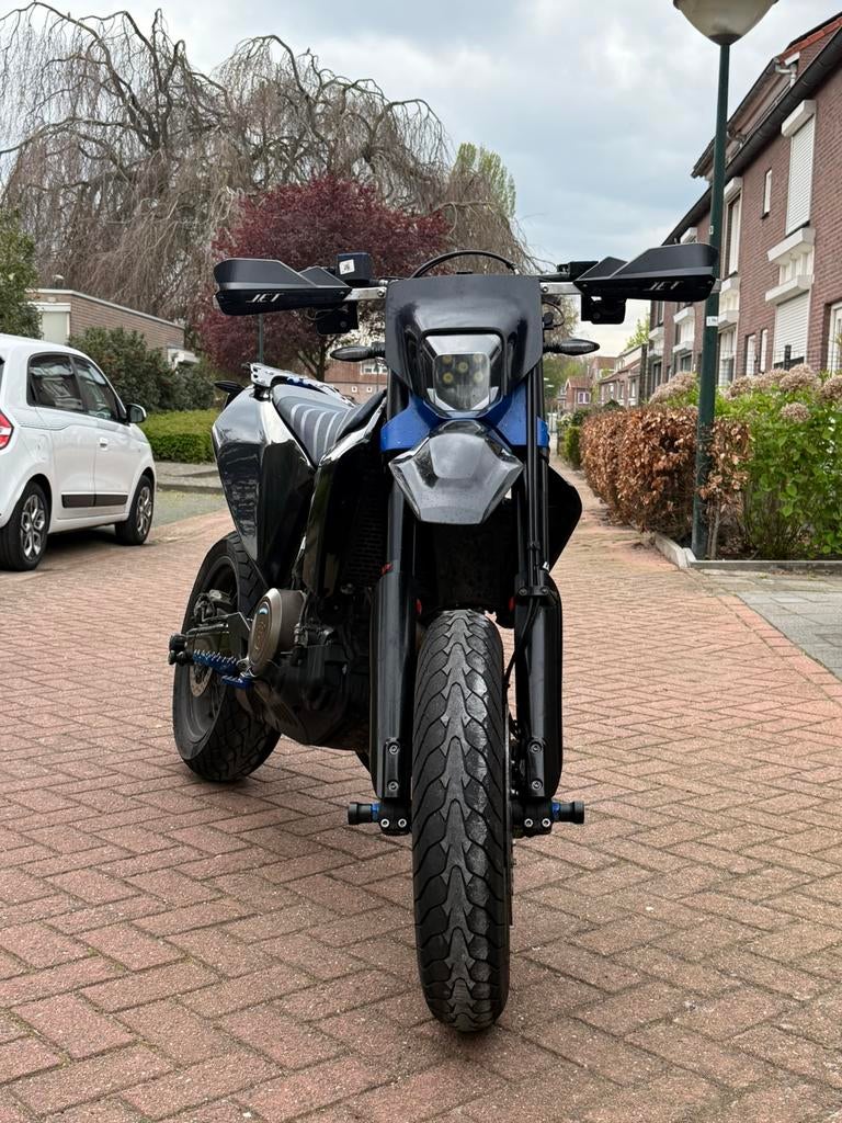 2023 Husqvarna 701 Supermoto, Motoren, Motoren | Husqvarna, SuperMoto