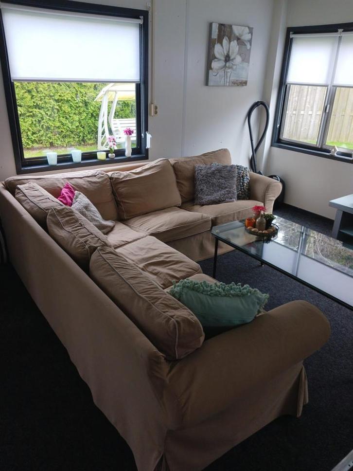 Compleet meubilair 4 pers., hoekbank, eettafel, bedden, Huis en Inrichting, Complete inboedels, Ophalen