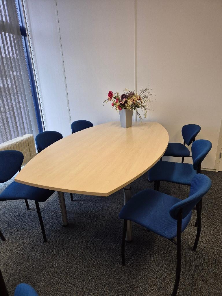 Conferentietafel / eettafel, Ophalen, 200 cm of meer, 50 tot 100 cm, Zo goed als nieuw