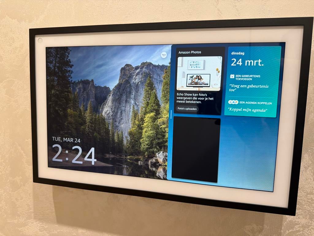 Amazon Echo Show 15, Ophalen, Zo goed als nieuw, 12 inch of groter, Film