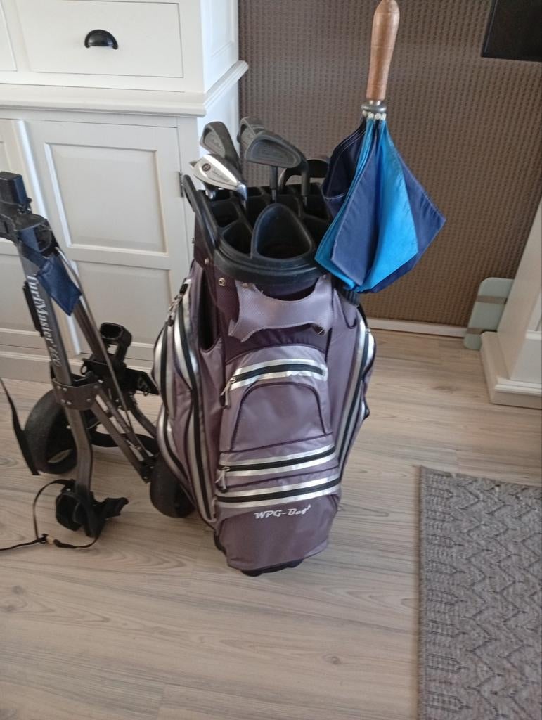Golf trolley opklapbaar .en mooie golf tas, Sport en Fitness, Golf, Ophalen, Golfkar
