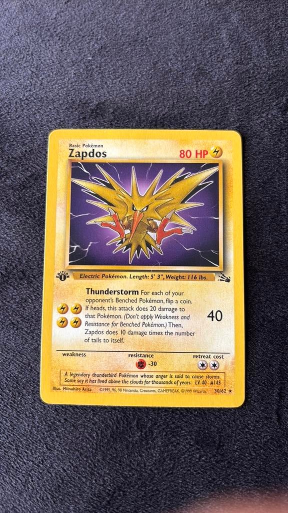 Pokemon Zapdos Fossil 1st Edition, Hobby en Vrije tijd, Verzamelkaartspellen | Pokémon, Ophalen of Verzenden, Zo goed als nieuw