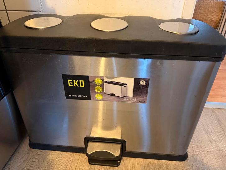 EKO Pedaalemmer Rejoice recycling mat RVS 3x12L, Huis en Inrichting, Woonaccessoires | Prullenbakken, Zo goed als nieuw, Rvs, Minder dan 50 cm