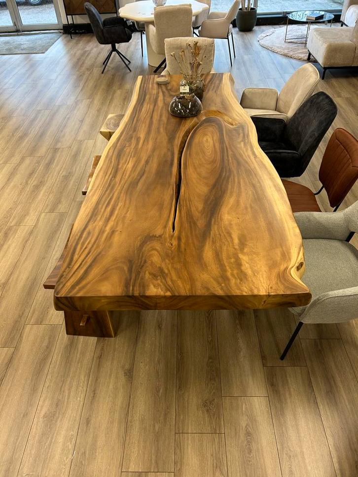 Suar Eettafel Boomstam – 260 cm | Uniek & Massief, Huis en Inrichting, Tafels | Eettafels, Zo goed als nieuw, 100 tot 150 cm, 200 cm of meer