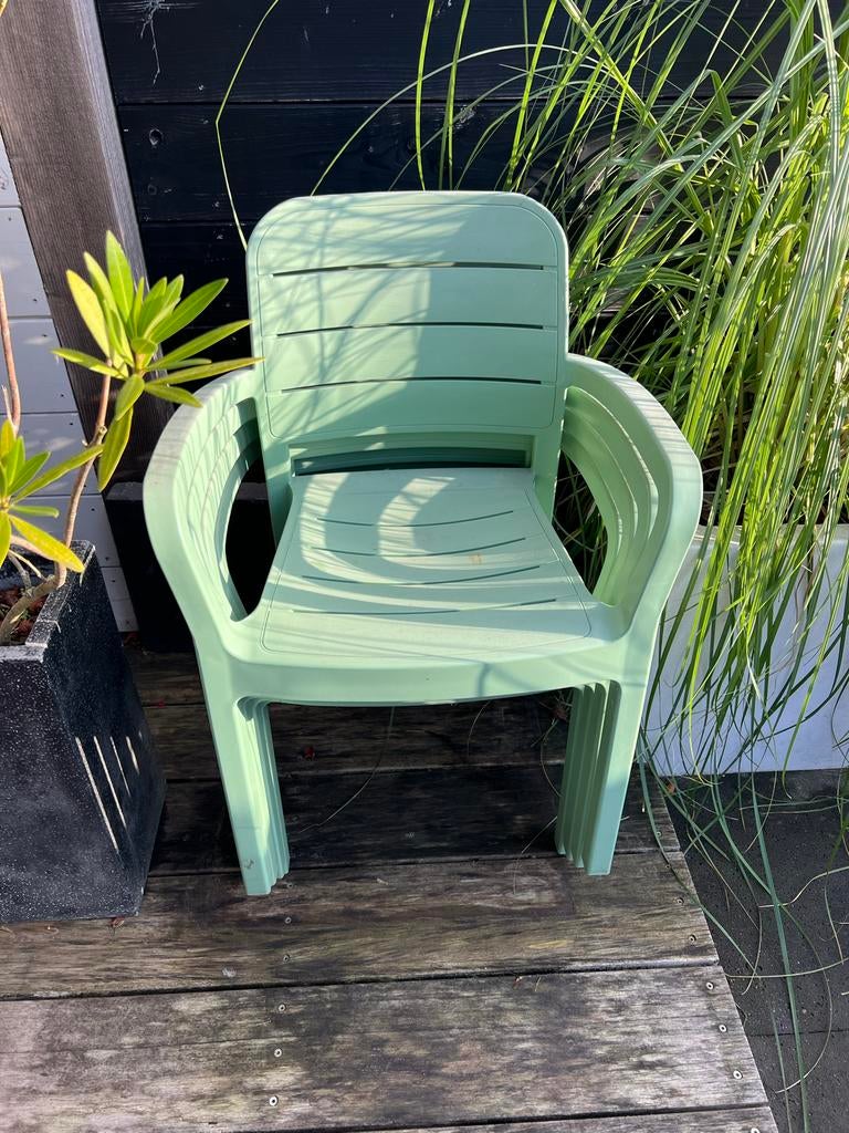 Groene kunststof tuinstoelen - Stapelbaar GRATIS, Ophalen, Gebruikt, Kunststof, Stapelbaar