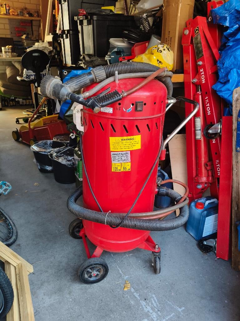 Straalketel met Afzuiging, Ophalen, Gebruikt