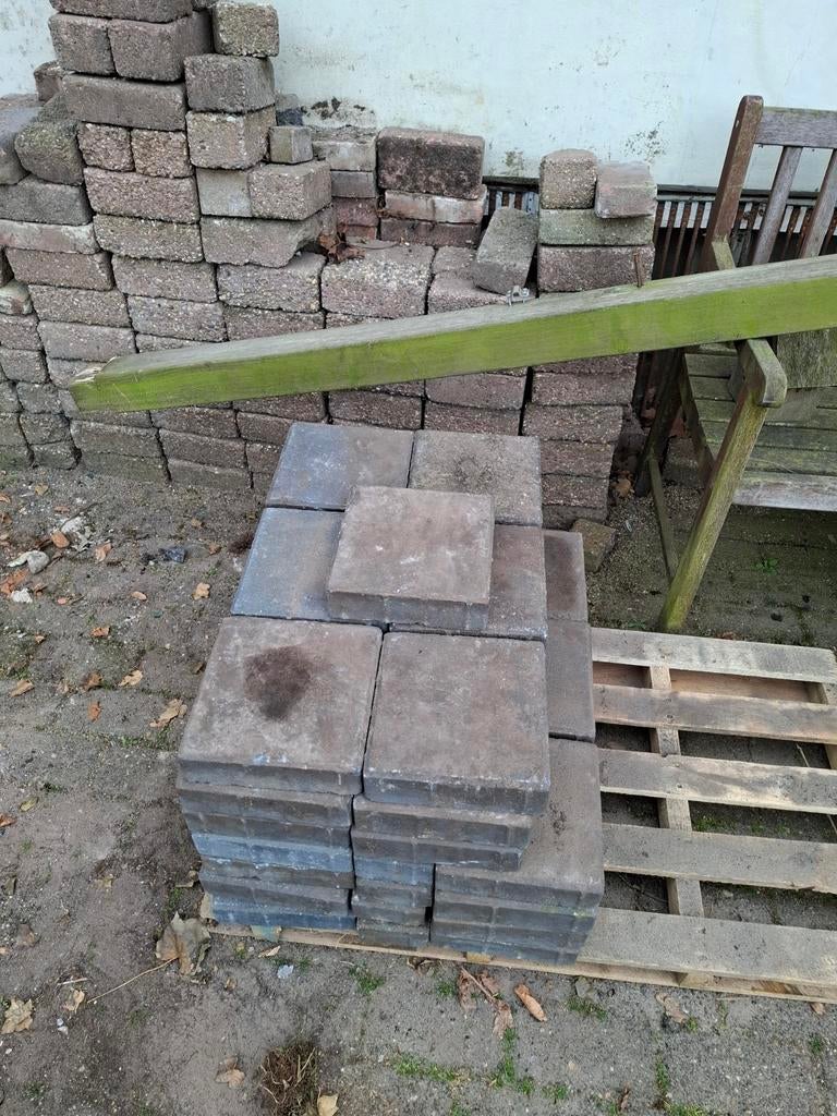 Antraciete tegels 21x21 en klinkers gratis af te halen, Tuin en Terras, Ophalen, Gebruikt, Beton, Klinkers