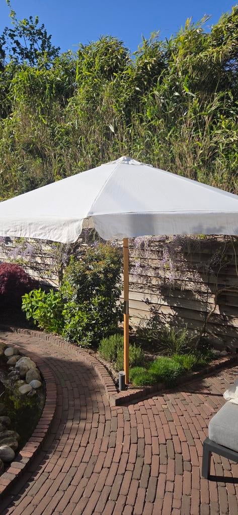 Katoenen witte parasol 300 cm. Hoog 250cm, Ophalen, Gebruikt, 2 tot 3 meter, Stokparasol