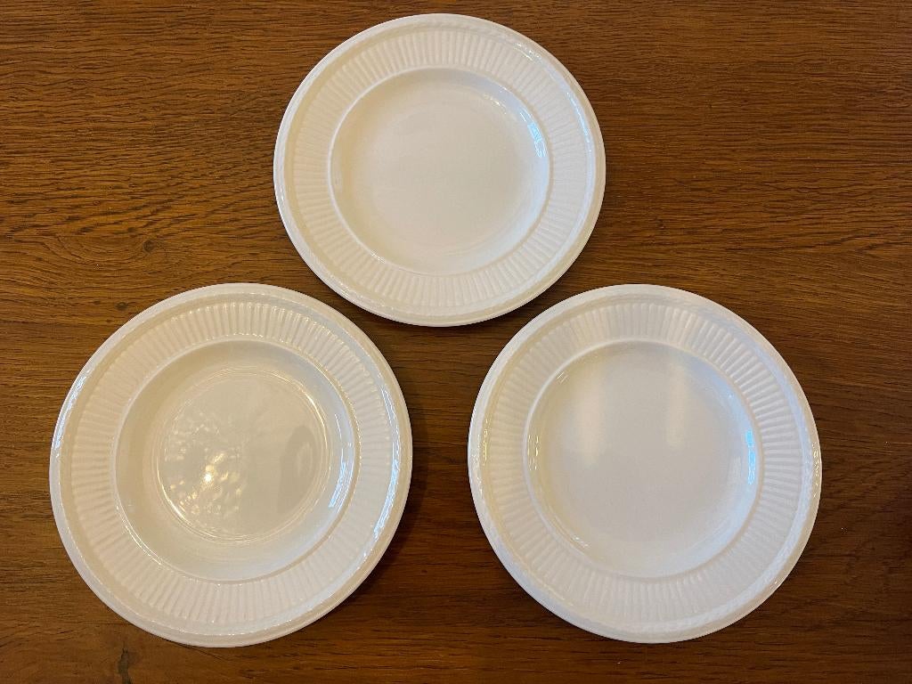 3 Wedgwood "Edme Plain"  'Petit Fourbordje'  Ø 13 cm Nieuw, Huis en Inrichting, Overige typen, Nieuw, Ophalen of Verzenden, Overige stijlen