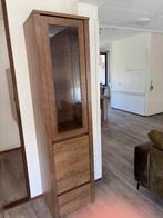 Vitrine kast, Ophalen